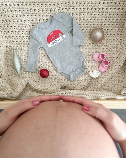 Can’t believe Christmas is just over a week away! We’ve had our tree up since the beginning of November and I’m already starting to feel sad that we’ll have to take it down soon lol. Looking forward to putting our girl in all her Christmas outfits while we can! ❤️💚❤️💚

PS. You can see a teeny part of Whiskey’s head in the third pic 😂 normally I would’ve edited it out but I thought it was so cute she made it into our photos!