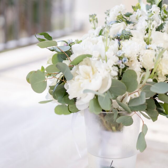 I truly believe marriage is one of the most beautiful lessons in service. It’s less about the cinematic moment and more about the simple act of showing up for someone else, like pouring the nightly sleepy tea or grabbing the matching mug (something Adriano does for us every night 😍 #myhero). When the intention goes from “what am I getting?” to “how can I serve?” that’s when the real, lasting beauty shows up. 😊️